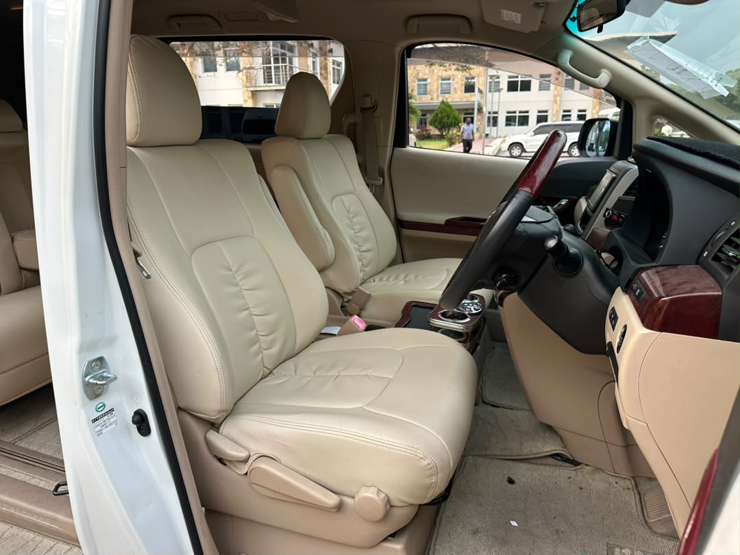 TOYOTA ALPHARD thumbnail 8